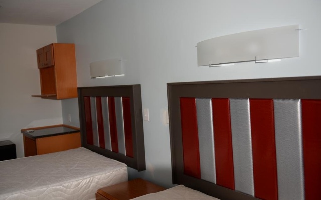 photo 3 of Chateau Suites