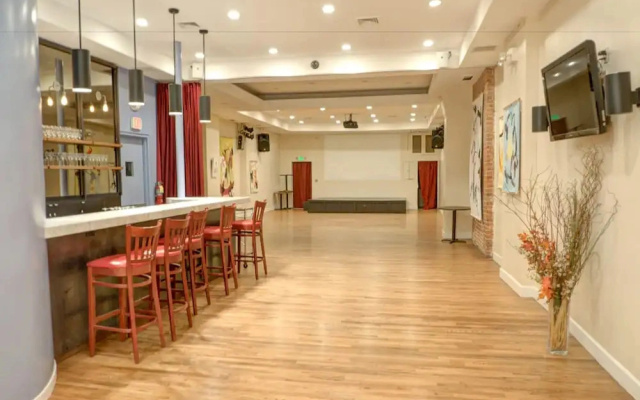 photo 2 of Chelsea Art Studio