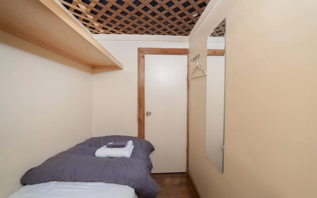 photo 3 of Chelsea Cabins New York