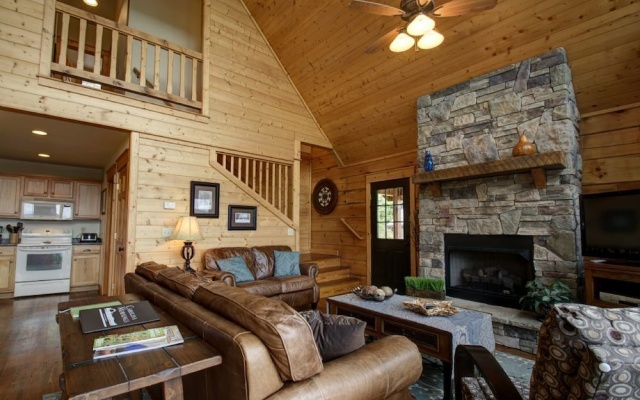 photo 5 of Cherish the Cabin - 4 Br Cabin