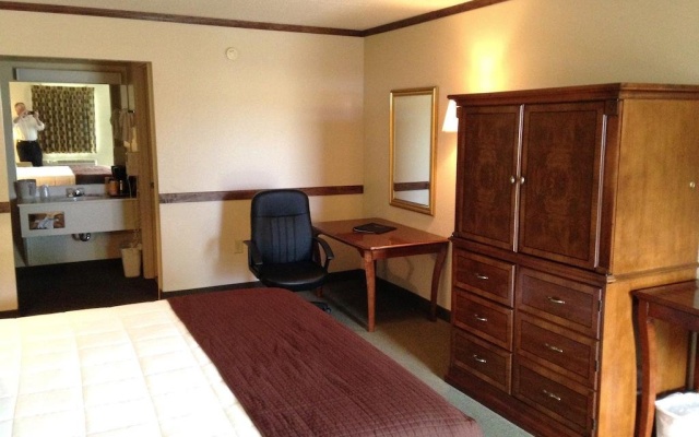 photo 2 of Cherokee Lodge
