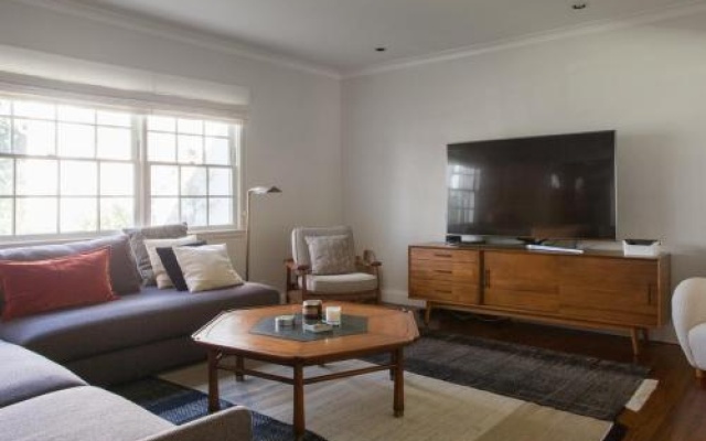 photo 4 of Cheviot Drive By Onefinestay