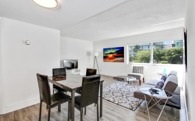 photo 3 of Chic 1BR in Coconut Grove by Sonder
