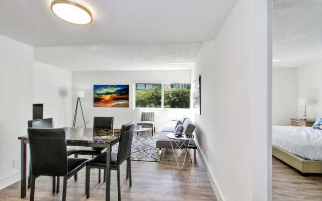 photo 4 of Chic 1BR in Coconut Grove by Sonder