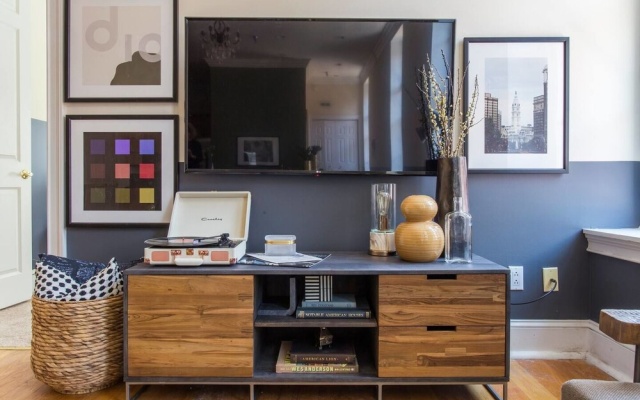 photo 2 of Chic 2br/1ba Apt Near the Liberty Bell by Domio!