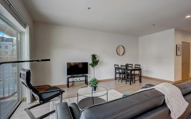 photo 2 of Chic Central Apartment with Free Parking