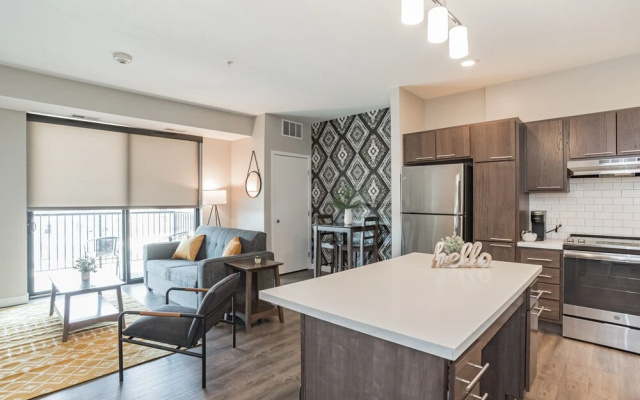 photo 4 of FRONTDESK Flux Apts Downtown Des Moines