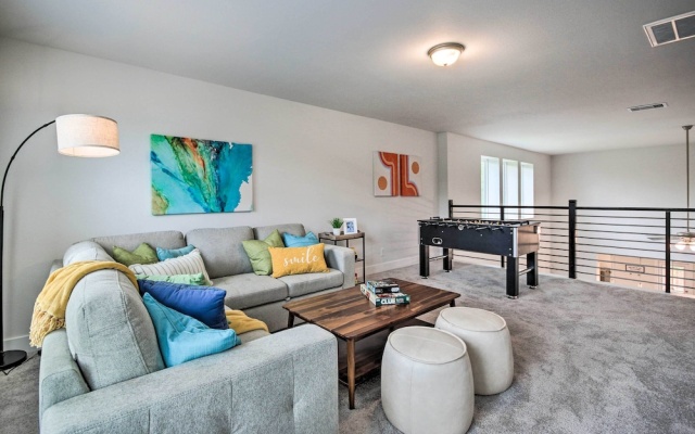 photo 5 of Chic Houston Home w/ Game Room ~ 8 Mi to Dtwn