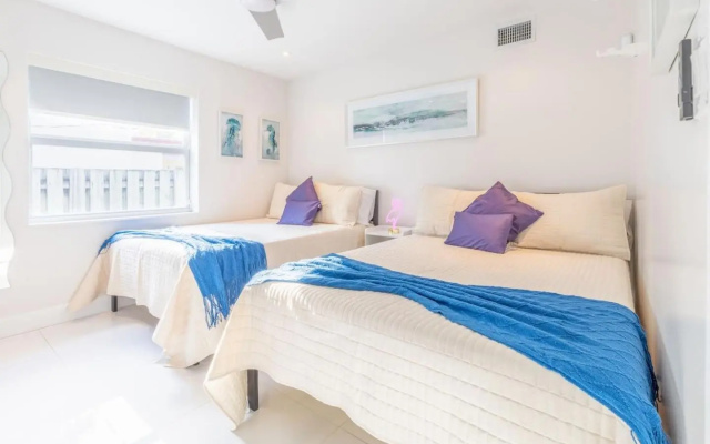 photo 5 of Chic Villa/5 Min to Beach/Pool/Top Location