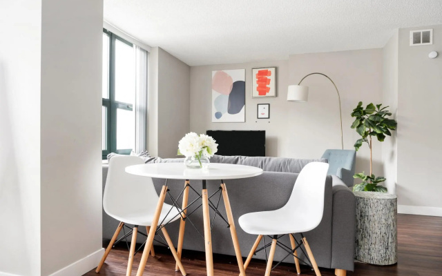 photo 4 of Chicago | Awesome Studio River North Apartment