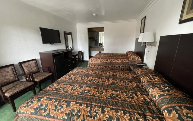 photo 3 of Chino Motel