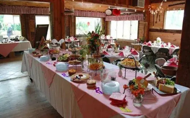 photo 2 of Christman's Windham House