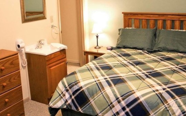 photo 4 of Cianci's Motel and Suites