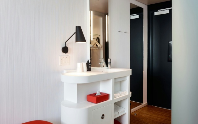 photo 5 of citizenM Seattle Pioneer Square
