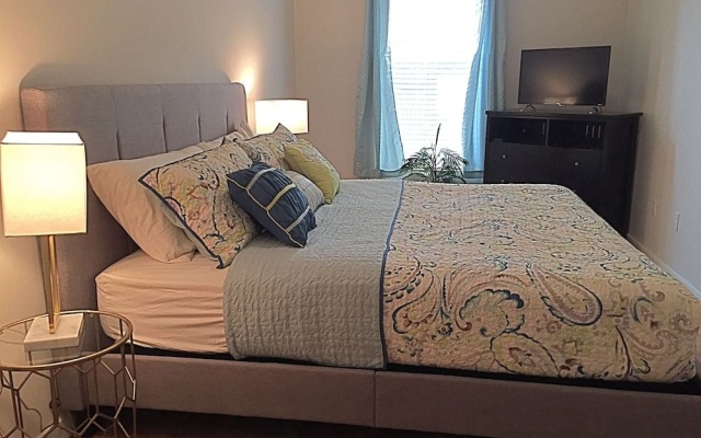 photo 5 of Cityscape I - Sleeps 8