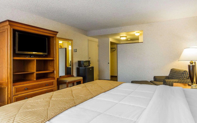 photo 4 of Clarion Hotel Concord/Walnut Creek