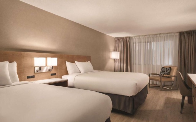 photo 4 of Clarion Hotel Milwaukee Airport