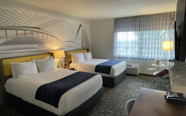 photo 3 of St. Louis Airport Hotel