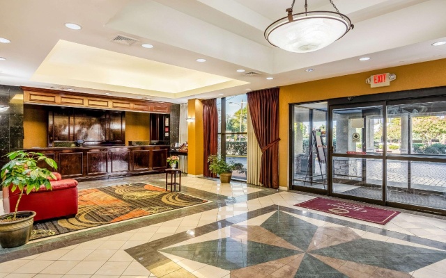 photo 2 of Hermitage Hotel Richmond Virginia
