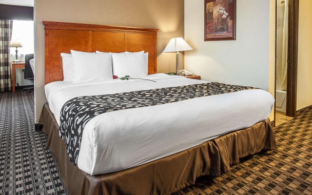 photo 4 of Clarion Inn Renton - Seattle