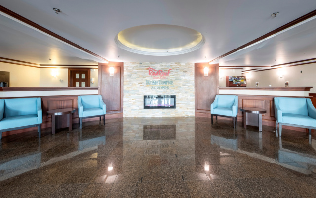 photo 2 of Red Roof Inn & Suites Wilmington - New Castle