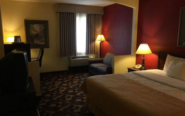 photo 5 of Econo Lodge Lafayette near University
