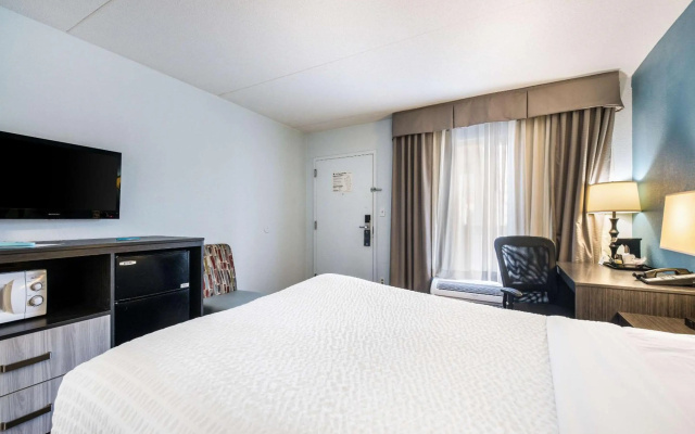 photo 4 of Clarion Inn Cleveland near University