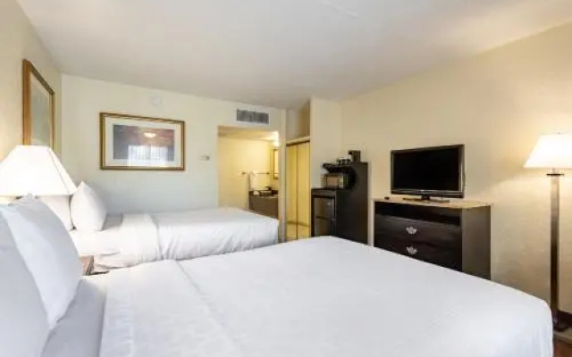 photo 3 of Clarion Inn & Suites FL321