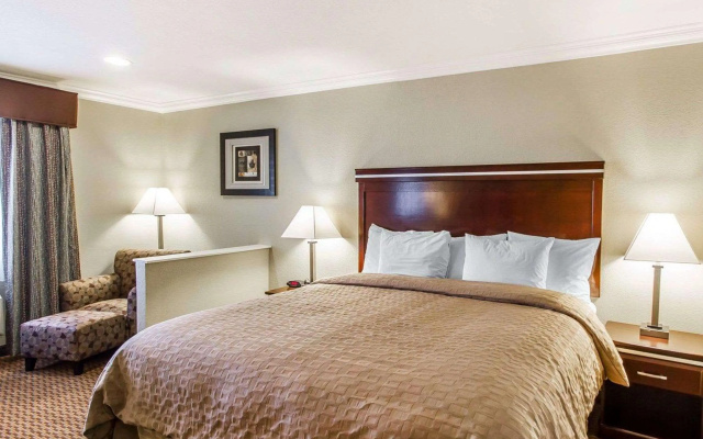 photo 2 of Super 8 by Wyndham Mesa Downtown Near Convention Center