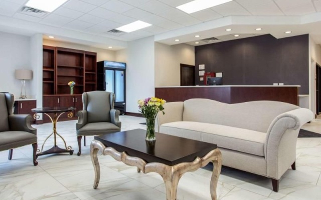 photo 2 of Days Inn And Suites By Wyndham Oxford