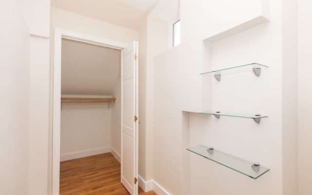 photo 4 of Classic 2BR in Back Bay by Sonder