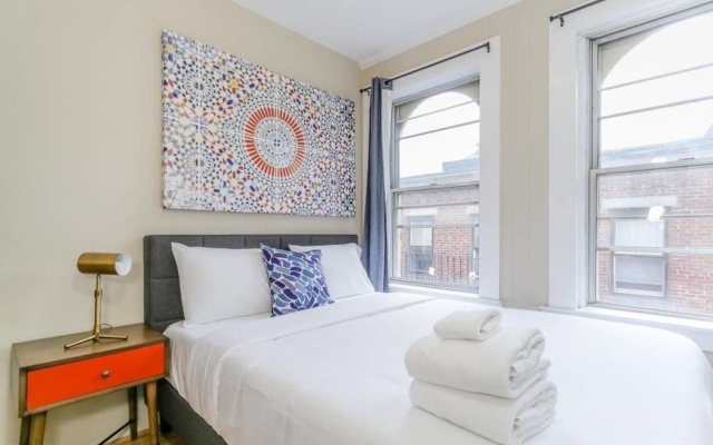photo 3 of Classic 3br/1ba in Little Italy