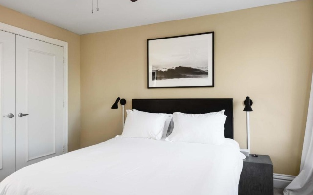 photo 5 of Classic CWE 2BR with Full Kitchen by Zencity