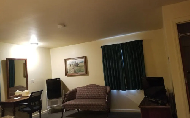 photo 5 of Classic Inn