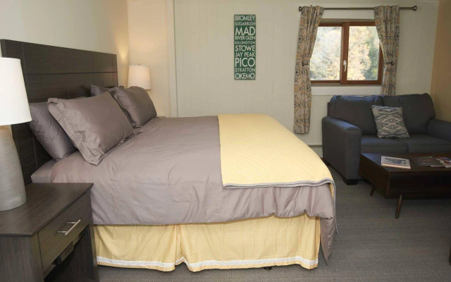 photo 3 of Clear River Inn