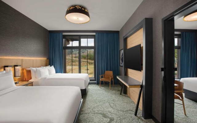 photo 4 of Cloudland At McLemore Resort Lookout Mountain, Curio by Hilton