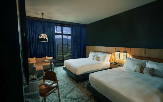 photo 5 of Cloudland At McLemore Resort Lookout Mountain, Curio by Hilton
