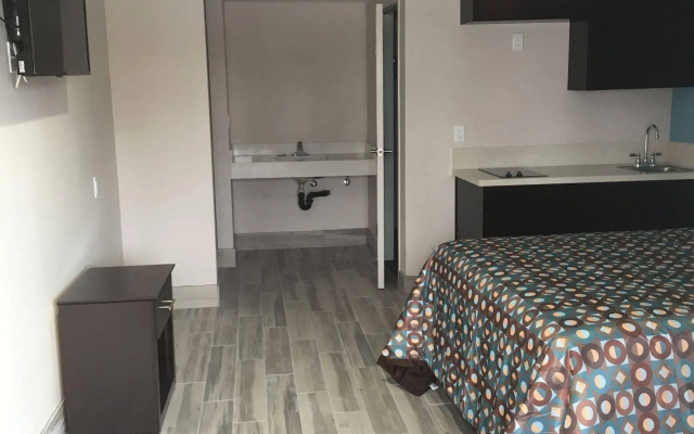 photo 3 of Clover Motel