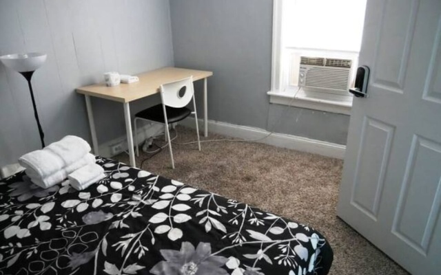 photo 5 of Clover2900 Apartment & Rooms in S Philly