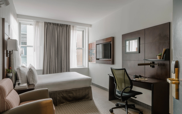 photo 4 of Club Quarters Hotel Faneuil Hall, Boston