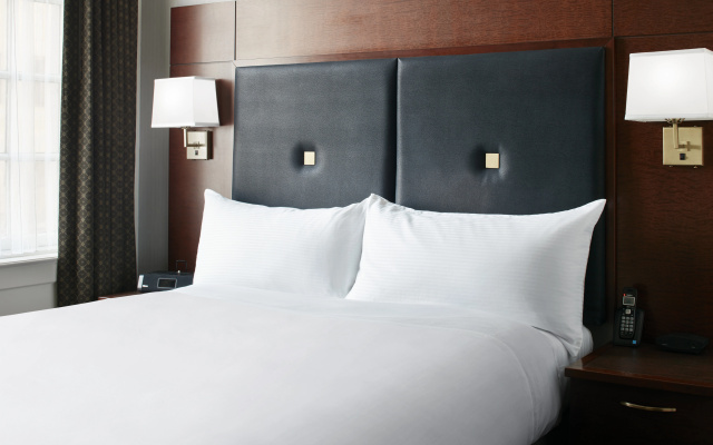 photo 3 of Club Quarters Hotel Downtown, Houston