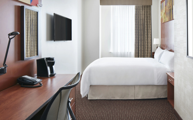 photo 4 of Club Quarters Hotel Rittenhouse Square, Philadelphia