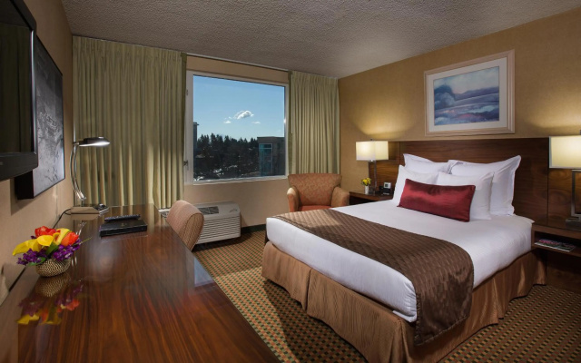 photo 5 of Coast Gateway Hotel