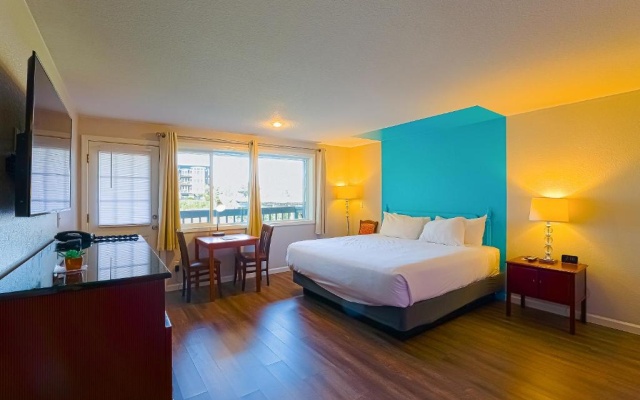 photo 5 of Coast River Inn by OYO Seaside