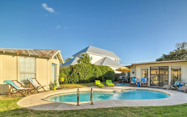 photo 3 of Coastal PCB Cottage W/pool & Bbq: 1block to Beach!
