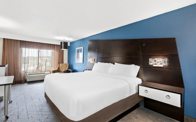 photo 5 of Holiday Inn Express Atlanta Galleria - Ballpark Area by IHG