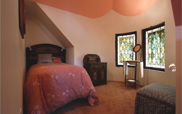 photo 4 of Hassinger Daniels Guest House