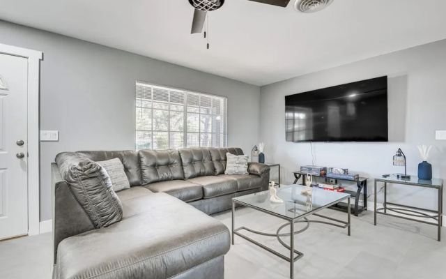photo 2 of Cocoa Home w/ Large Yard: 3 Mi to Indian River!