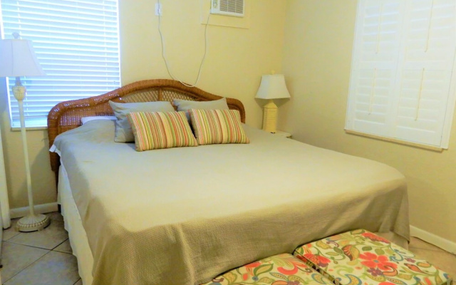 photo 2 of Coconut Grove Beach Resort Suites 5 & 6