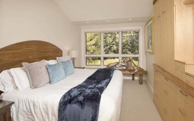 photo 2 of Coldstream Townhome 38